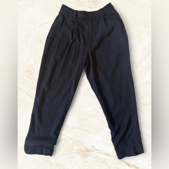 Everlane Pants - Everlane 100% Lyocell Tapered-Leg Pant